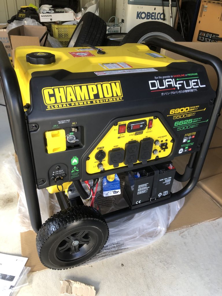 内祝い】 CHAMPION 発電機 5500W 50 60Hz共用 ガソリン LPガス対応